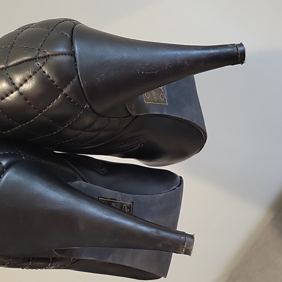 Boots Call It Spring - Picture 9 of 10